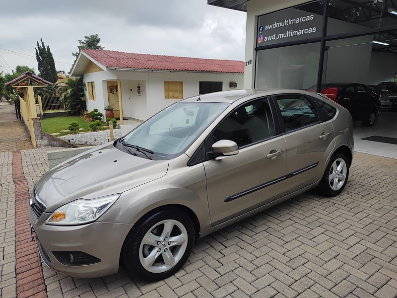 FOCUS 2.0 FC 16V GASOLINA 4P MANUAL - 2009 - LAJEADO