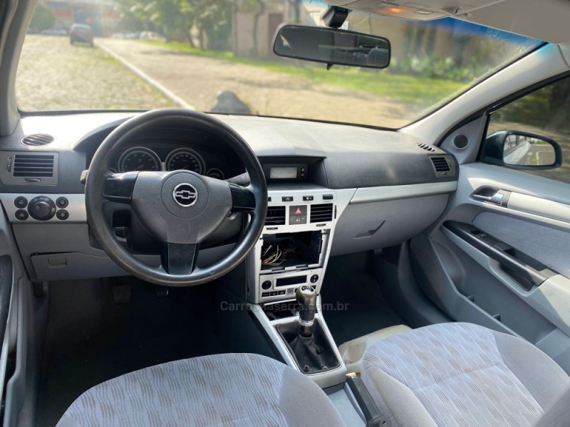 VECTRA 2.0 MPFI ELEGANCE 8V 140CV FLEX 4P MANUAL - 2008 - SAPIRANGA