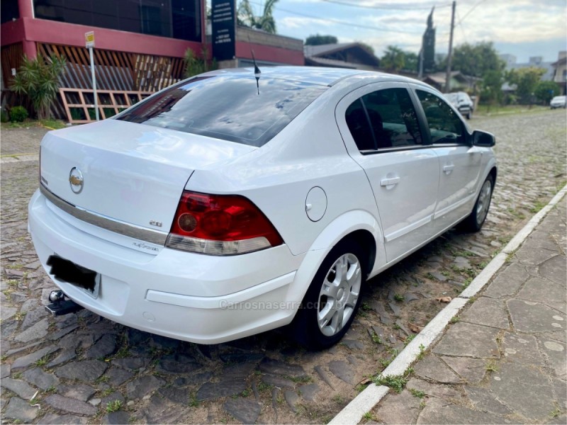 VECTRA 2.0 MPFI ELEGANCE 8V 140CV FLEX 4P MANUAL - 2008 - SAPIRANGA