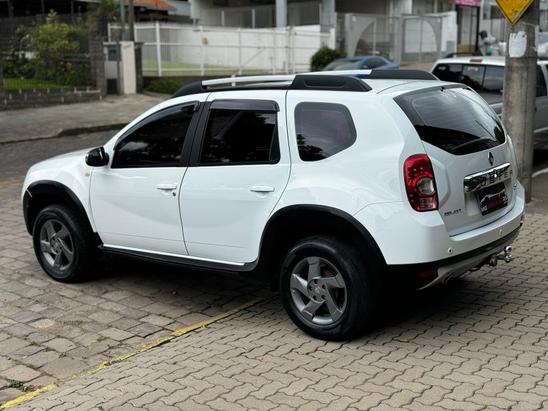 DUSTER 2.0 TECH ROAD II 4X4 16V FLEX 4P MANUAL - 2015 - CAXIAS DO SUL