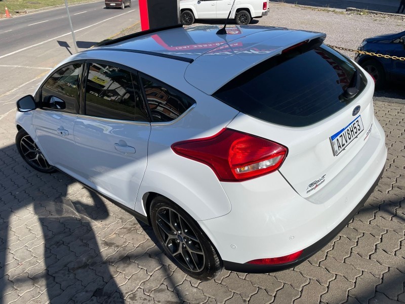 FOCUS 2.0 TITANIUM PLUS HATCH 16V FLEX 4P AUTO - 2016 - CAXIAS DO SUL