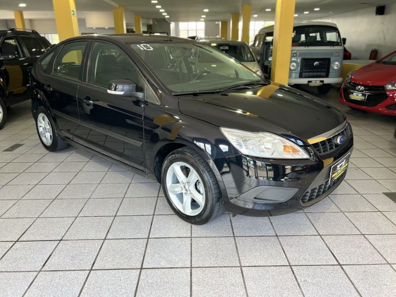 FOCUS 1.6 GLX 16V FLEX 4P MANUAL - 2010 - CAXIAS DO SUL