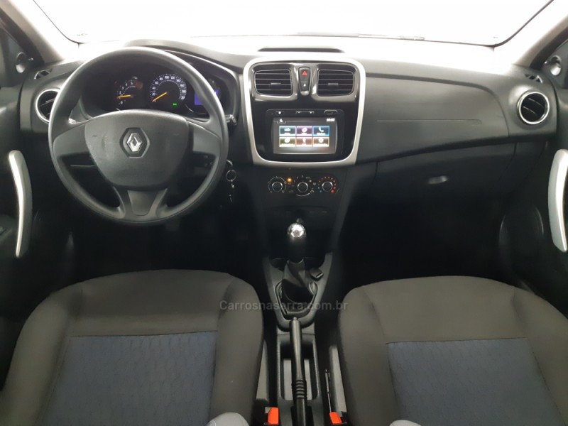 SANDERO 1.0 EXPRESSION 16V FLEX 4P MANUAL - 2017 - SãO LEOPOLDO