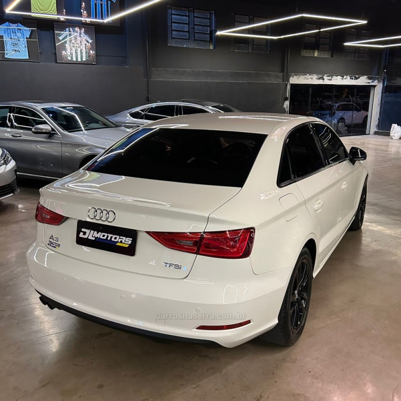 A3 1.4 TFSI ATTRACTION 16V GASOLINA 4P S-TRONIC - 2015 - LAJEADO