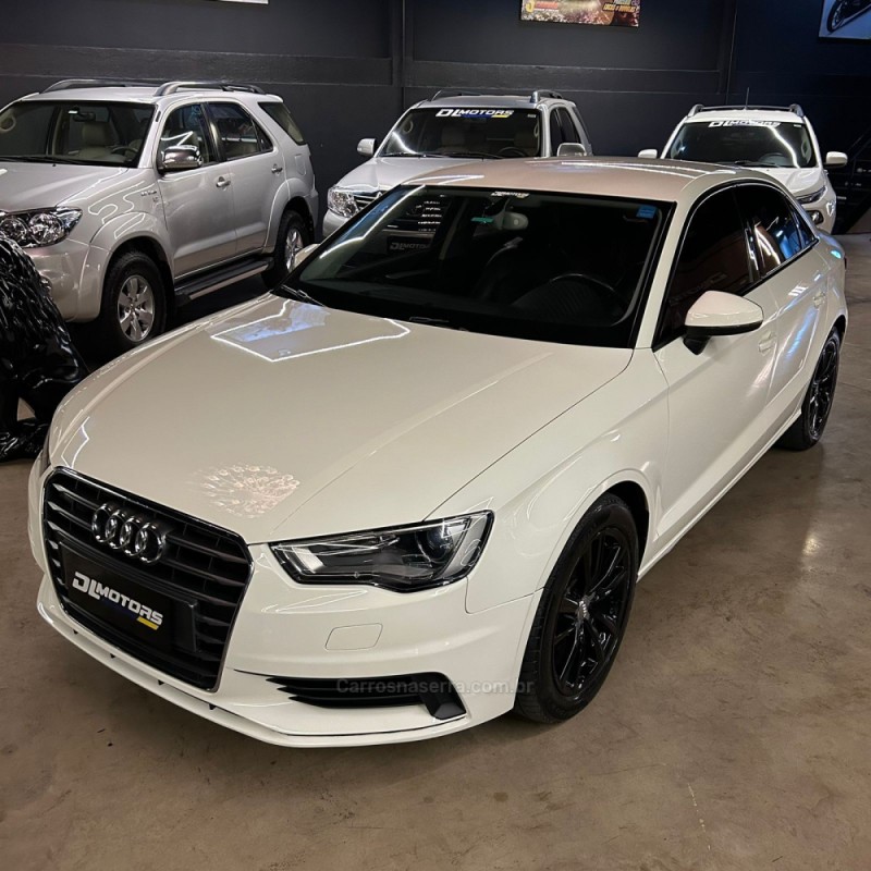 A3 1.4 TFSI ATTRACTION 16V GASOLINA 4P S-TRONIC - 2015 - LAJEADO