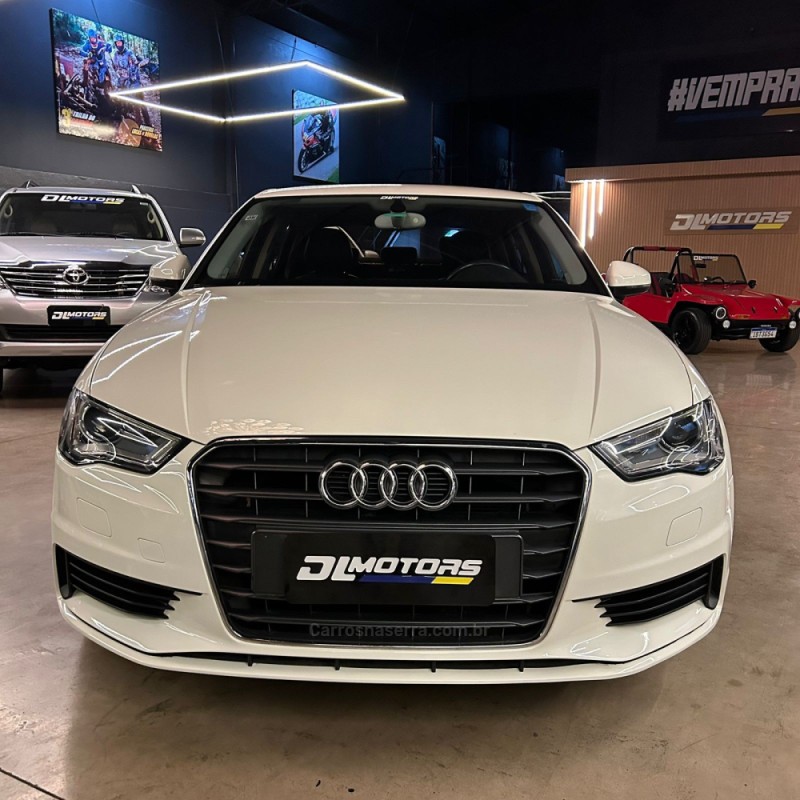 A3 1.4 TFSI ATTRACTION 16V GASOLINA 4P S-TRONIC - 2015 - LAJEADO