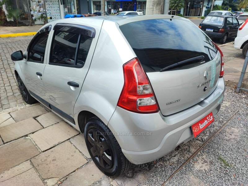 SANDERO 1.6 EXPRESSION 8V FLEX 4P MANUAL - 2012 - FARROUPILHA