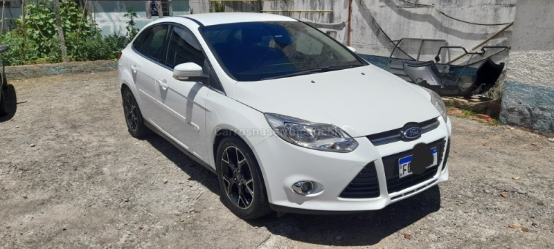 FOCUS 2.0 TITANIUM 16V FLEX 4P AUTOMÁTICO - 2014 - FARROUPILHA