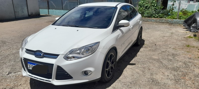 FOCUS 2.0 TITANIUM 16V FLEX 4P AUTOMÁTICO - 2014 - FARROUPILHA