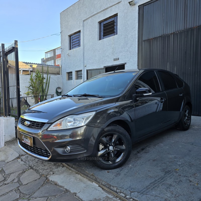 FOCUS 1.6 GL 16V FLEX 4P MANUAL - 2013 - CAXIAS DO SUL