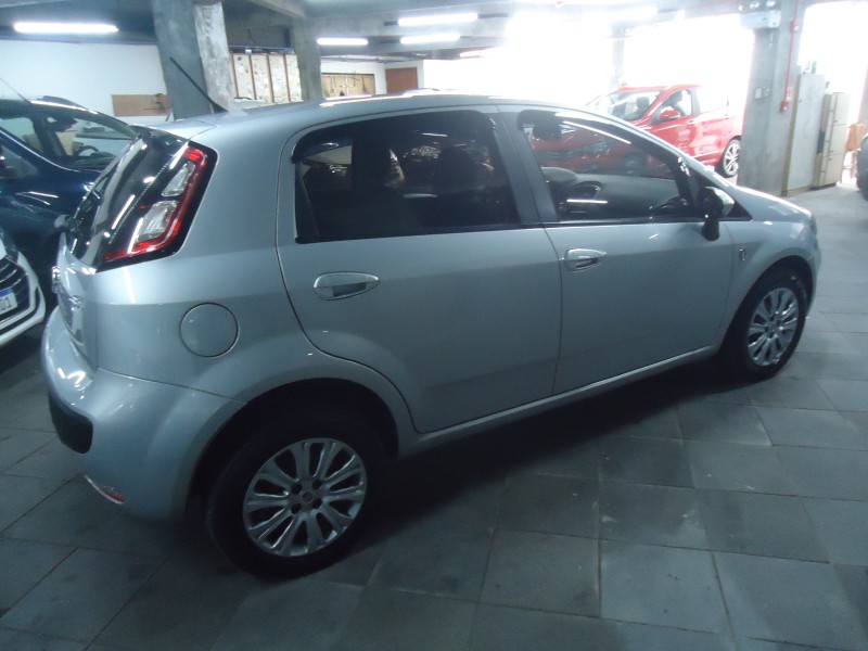 PUNTO 1.4 ATTRACTIVE 8V FLEX 4P MANUAL - 2017 - CAXIAS DO SUL