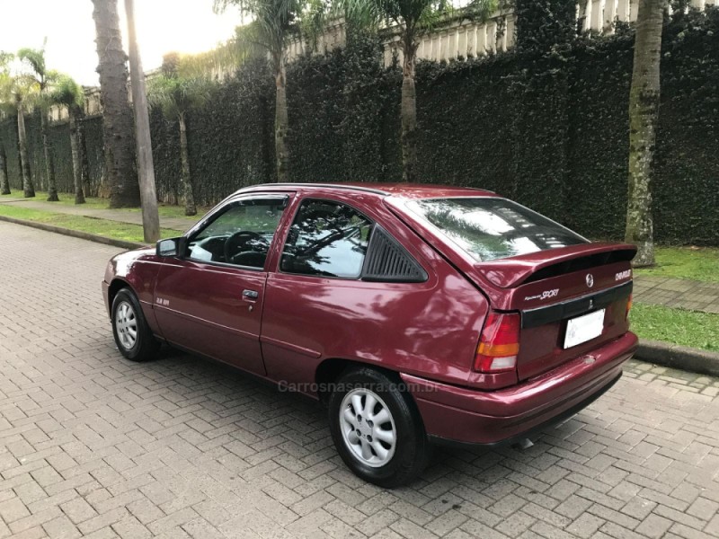 KADETT 2.0 EFI SPORT 8V GASOLINA 2P MANUAL - 1996 - CAXIAS DO SUL