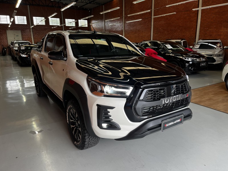 HILUX 2.8 GR-S 4X4 CD 16V TURBO INTERCOOLER DIESEL 4P AUTOMÁTICO - 2022 - BENTO GONçALVES