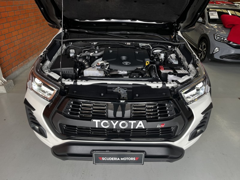 HILUX 2.8 GR-S 4X4 CD 16V TURBO INTERCOOLER DIESEL 4P AUTOMÁTICO - 2022 - BENTO GONçALVES