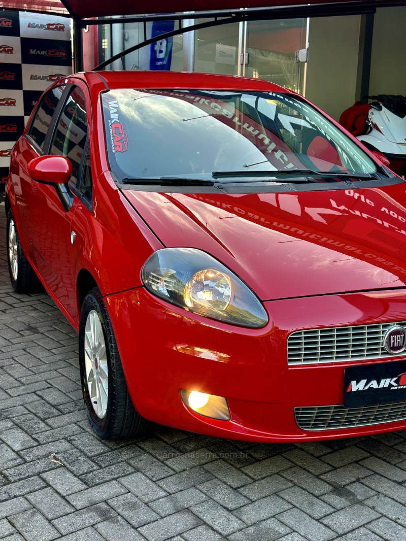 PUNTO 1.4 ATTRACTIVE ITALIA 8V FLEX 4P MANUAL - 2012 - ESTâNCIA VELHA