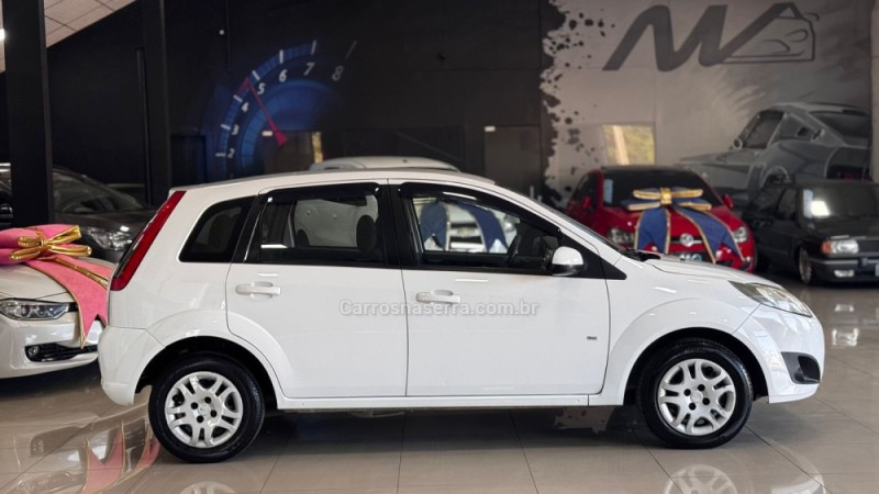 FIESTA 1.0 MPI 8V GASOLINA 4P MANUAL - 2014 - ESTâNCIA VELHA