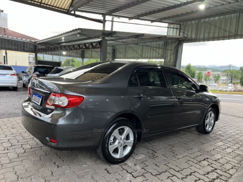 COROLLA 2.0 XEI 16V FLEX 4P AUTOMÁTICO - 2014 - BOM PRINCíPIO