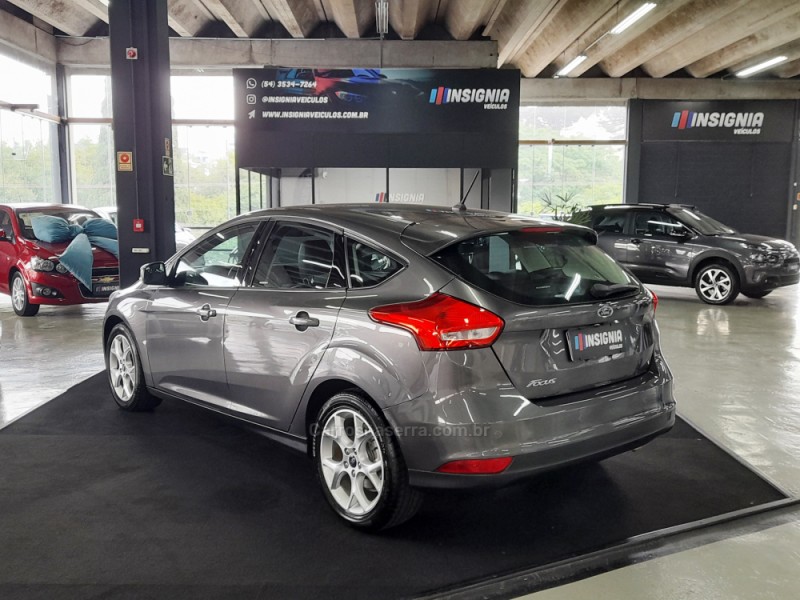 FOCUS 2.0 SE PLUS 16V FLEX 4P AUTOMÁTICO - 2019 - CAXIAS DO SUL