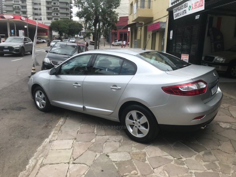 FLUENCE 2.0 DYNAMIQUE PLUS 16V FLEX 4P AUTOMÁTICO - 2013 - CAXIAS DO SUL