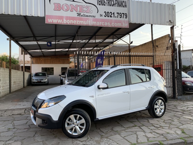 sandero 1.6 stepway 8v flex 4p manual 2014 caxias do sul