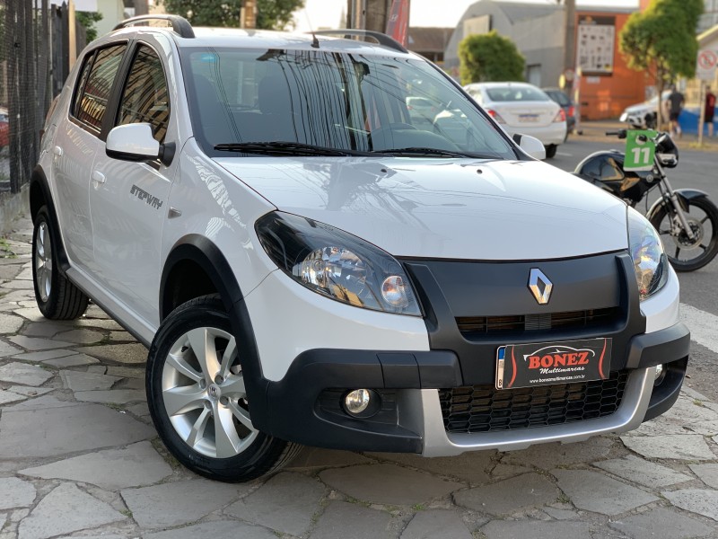 SANDERO 1.6 STEPWAY 8V FLEX 4P MANUAL - 2014 - CAXIAS DO SUL