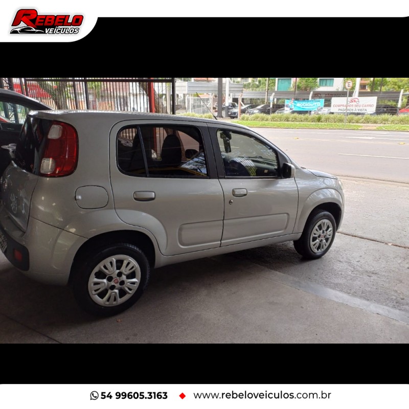 UNO 1.0 VIVACE 8V FLEX 4P MANUAL - 2012 - CAXIAS DO SUL