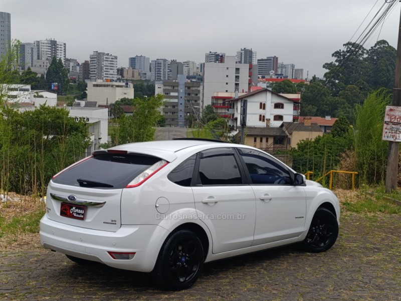 FOCUS 2.0 TITANIUM 16V FLEX 4P AUTOMÁTICO - 2012 - CAXIAS DO SUL