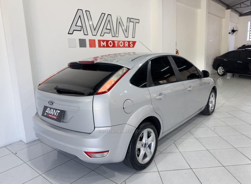 FOCUS 1.6 GLX 16V FLEX 4P MANUAL - 2013 - NOVO HAMBURGO