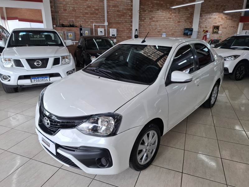 ETIOS 1.5 X PLUS 16V FLEX 4P MANUAL - 2021 - FARROUPILHA