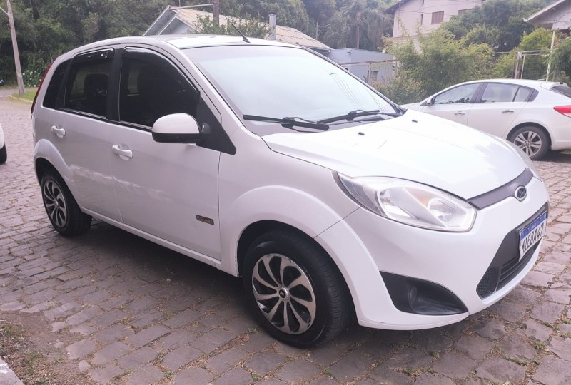 FIESTA 1.6 MPI 8V GASOLINA 4P MANUAL - 2011 - FARROUPILHA