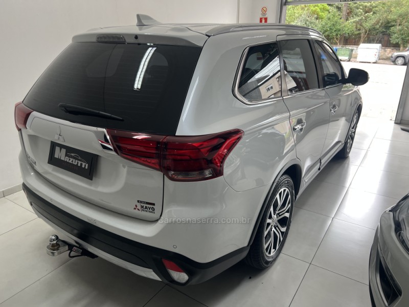 OUTLANDER 2.2 4X4 16V DIESEL 4P AUTOMÁTICO - 2018 - BENTO GONçALVES