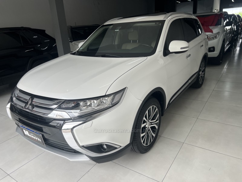 OUTLANDER 2.2 4X4 16V DIESEL 4P AUTOMÁTICO - 2018 - BENTO GONçALVES