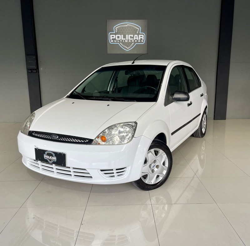 FIESTA 1.6 ROCAM SEDAN 8V FLEX 4P MANUAL - 2005 - CAXIAS DO SUL