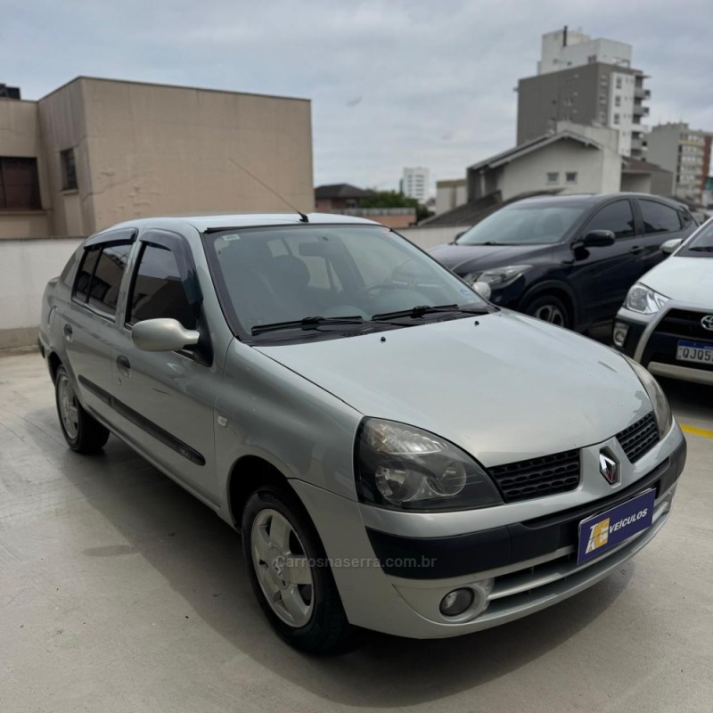 CLIO 1.6 PRIVILÉGE SEDAN 16V GASOLINA 4P MANUAL - 2004 - CAXIAS DO SUL