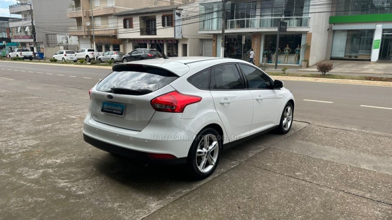 FOCUS 1.6 SE 16V FLEX 4P MANUAL - 2018 - GUAPORé