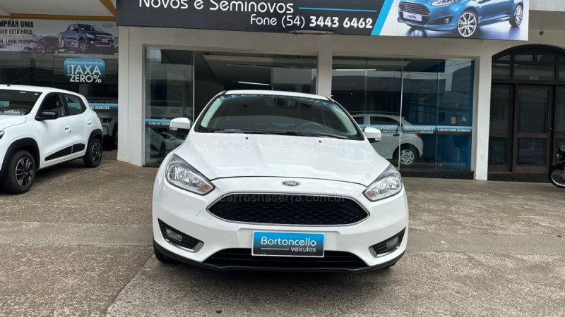 FOCUS 1.6 SE 16V FLEX 4P MANUAL - 2018 - GUAPORé