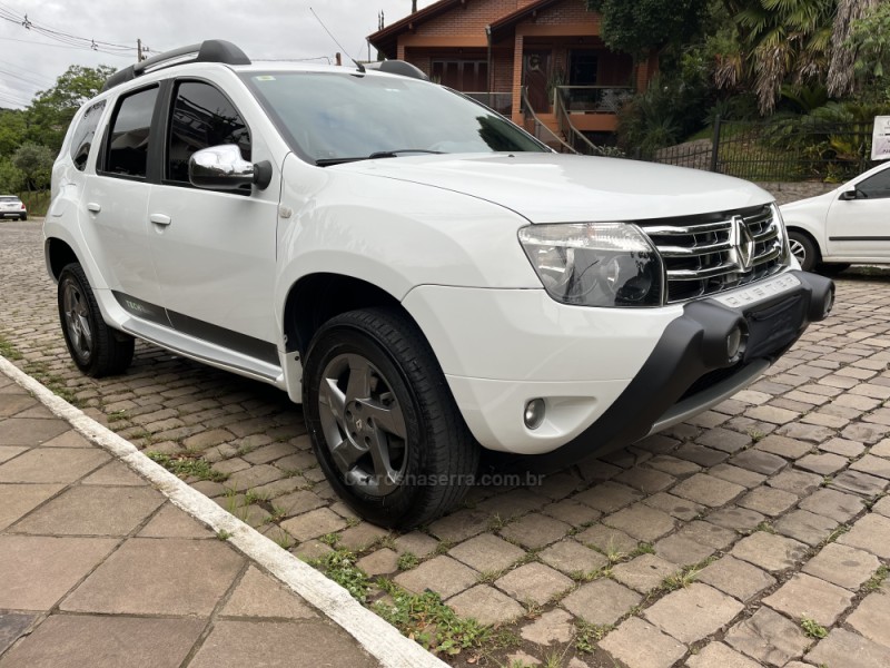 DUSTER RENAULT DUSTER 1.6 TECH ROAD DYNAMIQUE 4X2 16V FLEX 4P MANUAL - 2013 - VERANóPOLIS