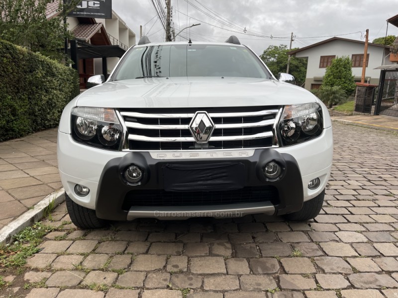 DUSTER RENAULT DUSTER 1.6 TECH ROAD DYNAMIQUE 4X2 16V FLEX 4P MANUAL - 2013 - VERANóPOLIS