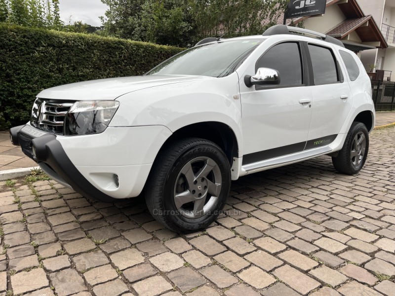 DUSTER RENAULT DUSTER 1.6 TECH ROAD DYNAMIQUE 4X2 16V FLEX 4P MANUAL - 2013 - VERANóPOLIS