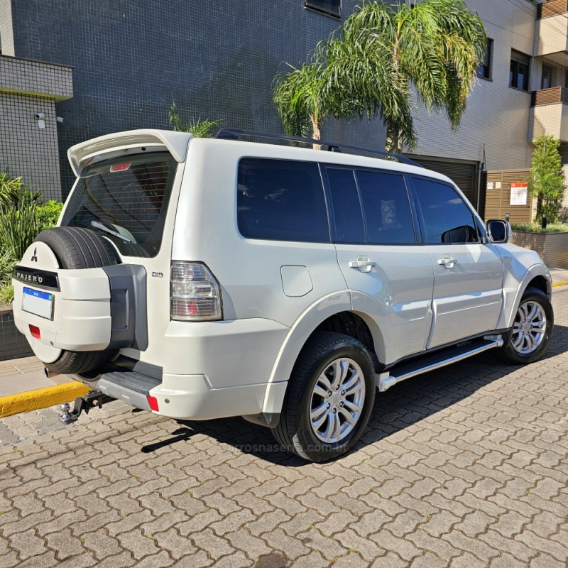 PAJERO FULL 3.2 HPE 4X4 16V TURBO INTERCOOLER DIESEL 4P AUTOMÁTICO - 2013 - BENTO GONçALVES