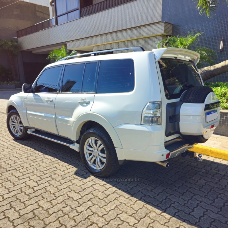 PAJERO FULL 3.2 HPE 4X4 16V TURBO INTERCOOLER DIESEL 4P AUTOMÁTICO - 2013 - BENTO GONçALVES