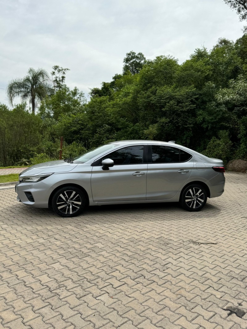 CITY 1.5 SEDAN TOURING 16V FLEX 4P AUTOMÁTICO - 2022 - IVOTI