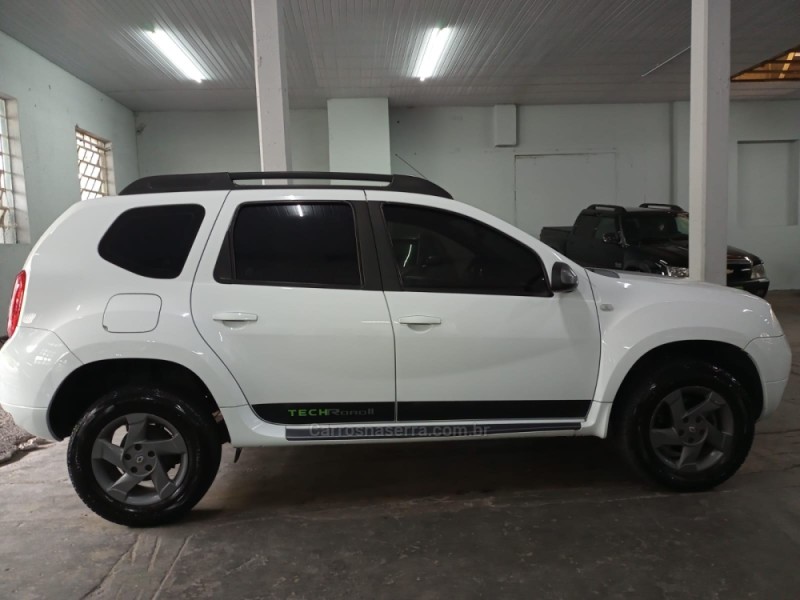 DUSTER 2.0 DYNAMIQUE 4X2 16V FLEX 4P MANUAL - 2014 - BENTO GONçALVES