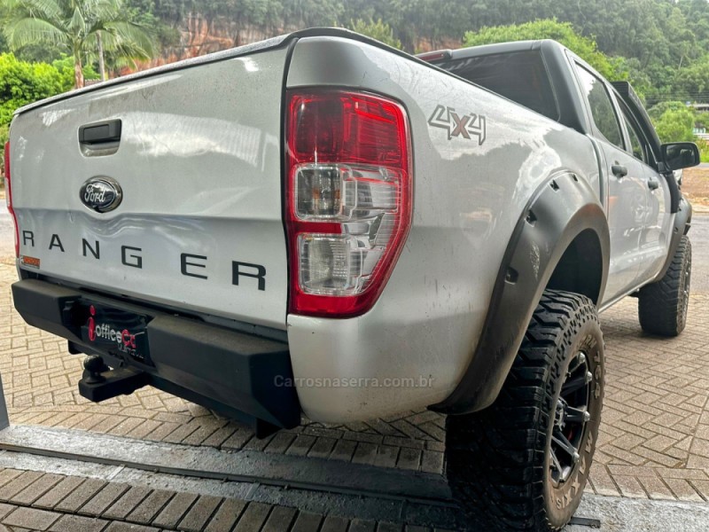 RANGER 3.2 XLS 4X4 CD 20V DIESEL 4P MANUAL - 2013 - TRêS COROAS