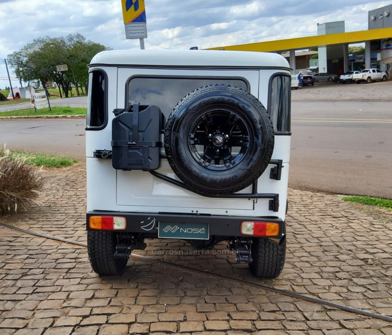 BANDEIRANTE 3.7 BJ50LV 4X4 TETO RIGIDO DIESEL 2P MANUAL - 1997 - NãO-ME-TOQUE