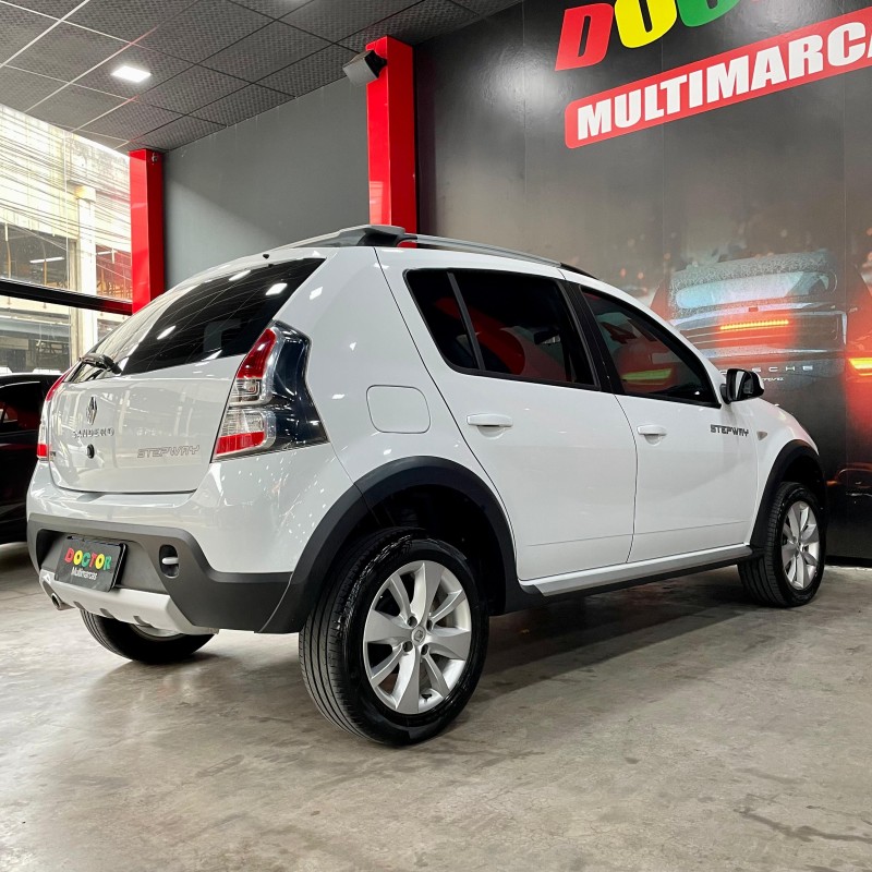 SANDERO 1.6 STEPWAY 8V FLEX 4P MANUAL - 2014 - SãO LEOPOLDO