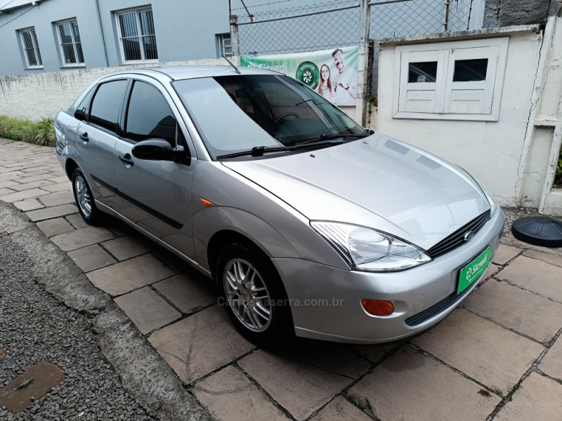 FOCUS 2.0 SEDAN 16V GASOLINA 4P MANUAL - 2003 - BENTO GONçALVES