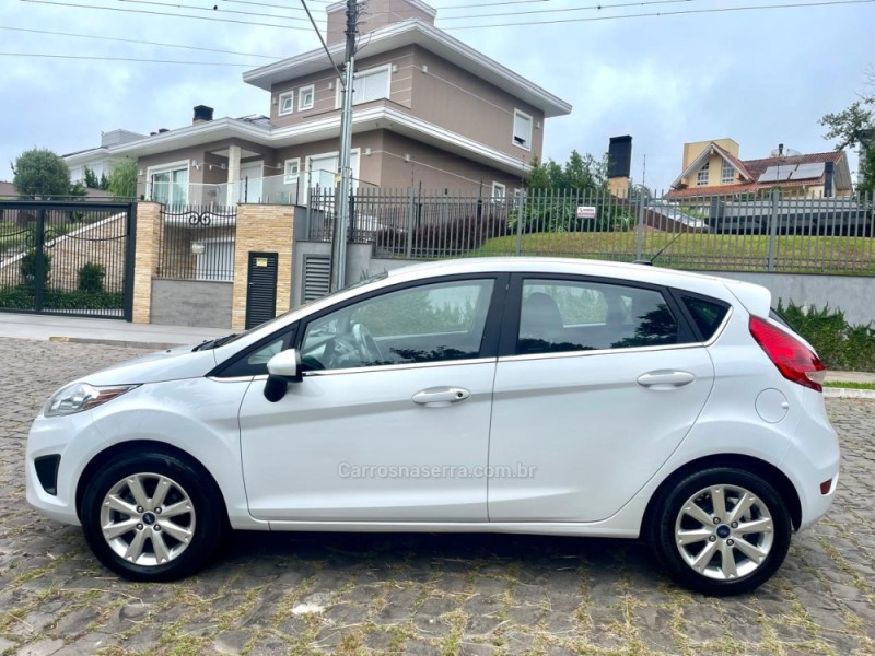 FIESTA 1.6 SE HATCH PLUS 16V FLEX 4P MANUAL - 2013 - BENTO GONçALVES