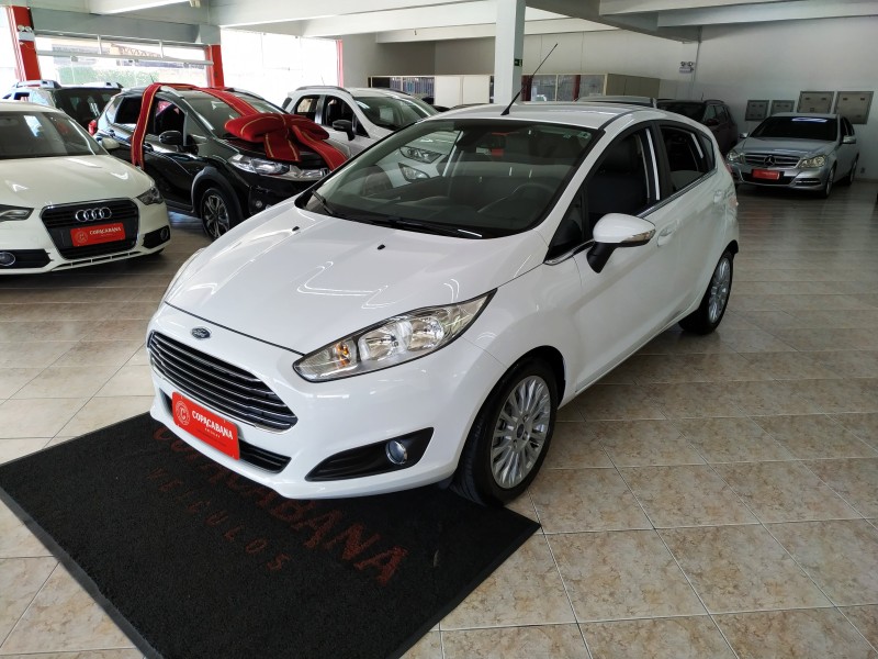 FIESTA 1.6 TITANIUM HATCH 16V FLEX 4P AUTOMÁTICO