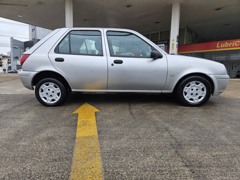 FIESTA 1.0 MPI STREET 8V GASOLINA 4P MANUAL - 2006 - CAXIAS DO SUL